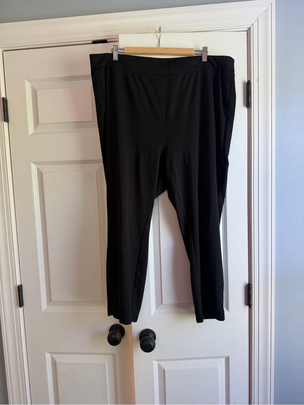 Lane Bryant Black Straight-Leg Ponte Pants
